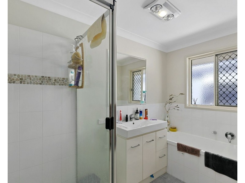 19 SIRENIA DRIVE, Burrum Heads QLD 4659