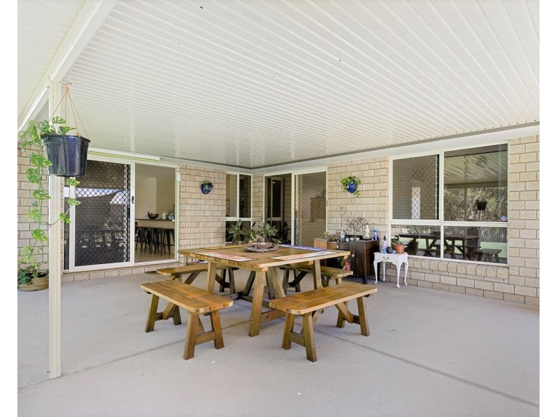 19 SIRENIA DRIVE, Burrum Heads QLD 4659