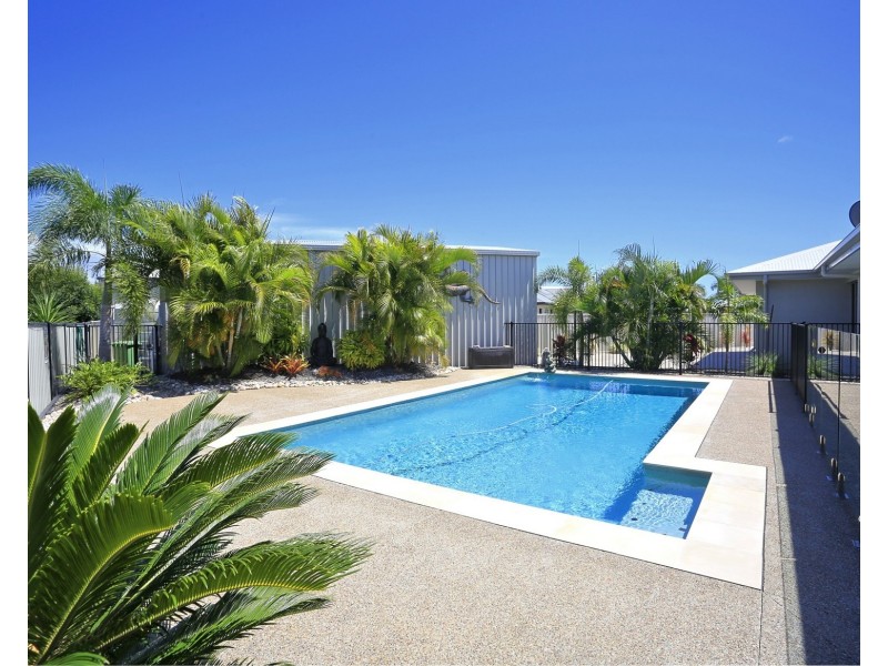 1 NOEME STREET, Burrum Heads QLD 4659