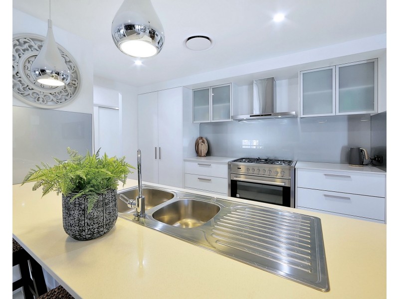 1 NOEME STREET, Burrum Heads QLD 4659