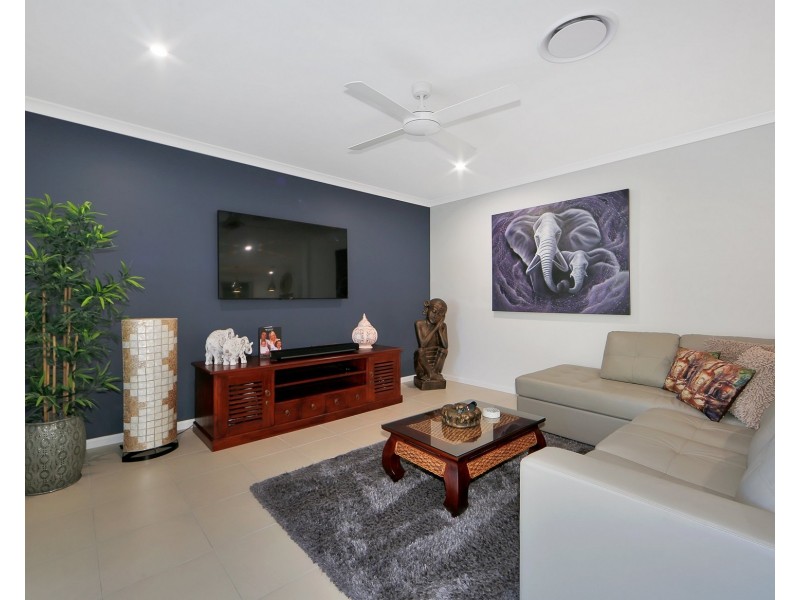1 NOEME STREET, Burrum Heads QLD 4659