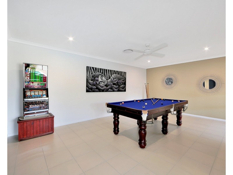 1 NOEME STREET, Burrum Heads QLD 4659