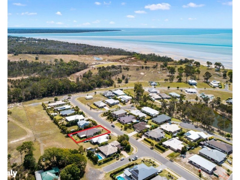 56 SIRENIA DRIVE, Burrum Heads QLD 4659