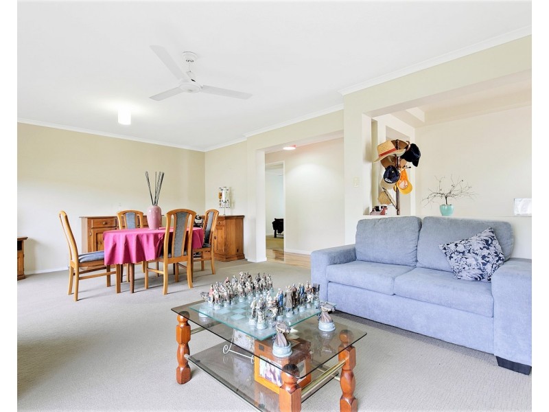 56 SIRENIA DRIVE, Burrum Heads QLD 4659