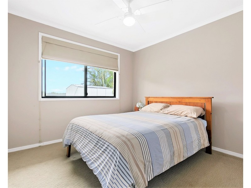 56 SIRENIA DRIVE, Burrum Heads QLD 4659