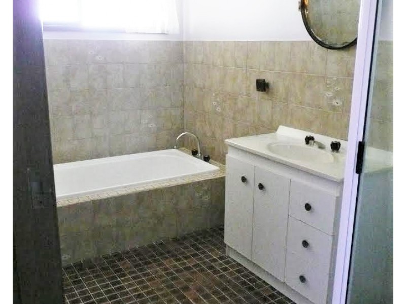 85 RIVERVIEW DRIVE, Burrum Heads QLD 4659