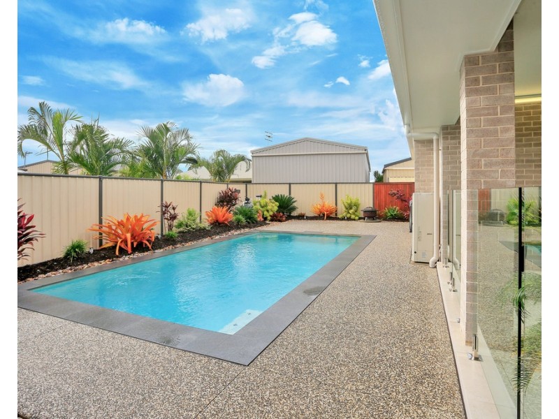 6 TULIPWOOD DRIVE, Burrum Heads QLD 4659