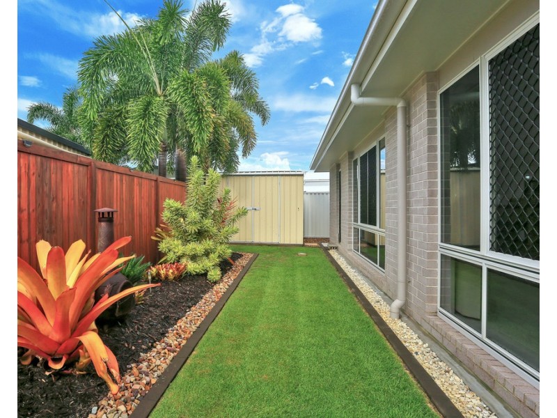 6 TULIPWOOD DRIVE, Burrum Heads QLD 4659