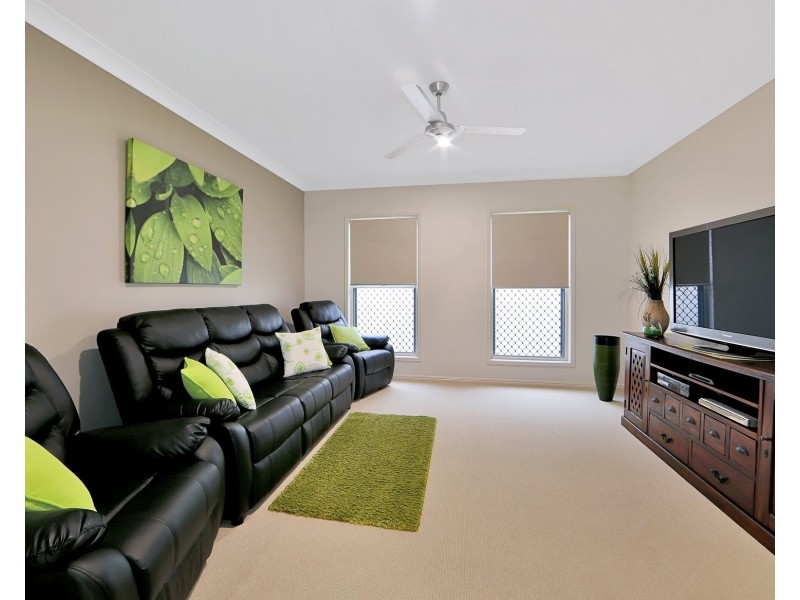6 TULIPWOOD DRIVE, Burrum Heads QLD 4659