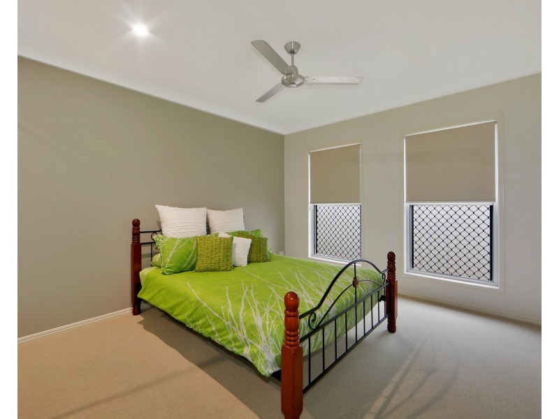 6 TULIPWOOD DRIVE, Burrum Heads QLD 4659