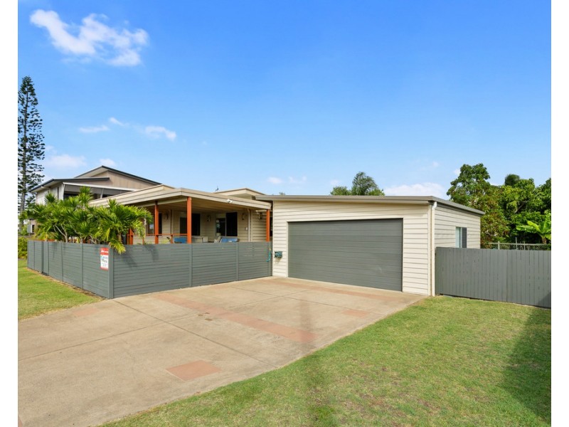 8 Ross Street, Burrum Heads QLD 4659