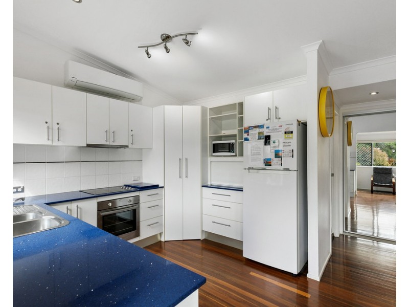 8 Ross Street, Burrum Heads QLD 4659