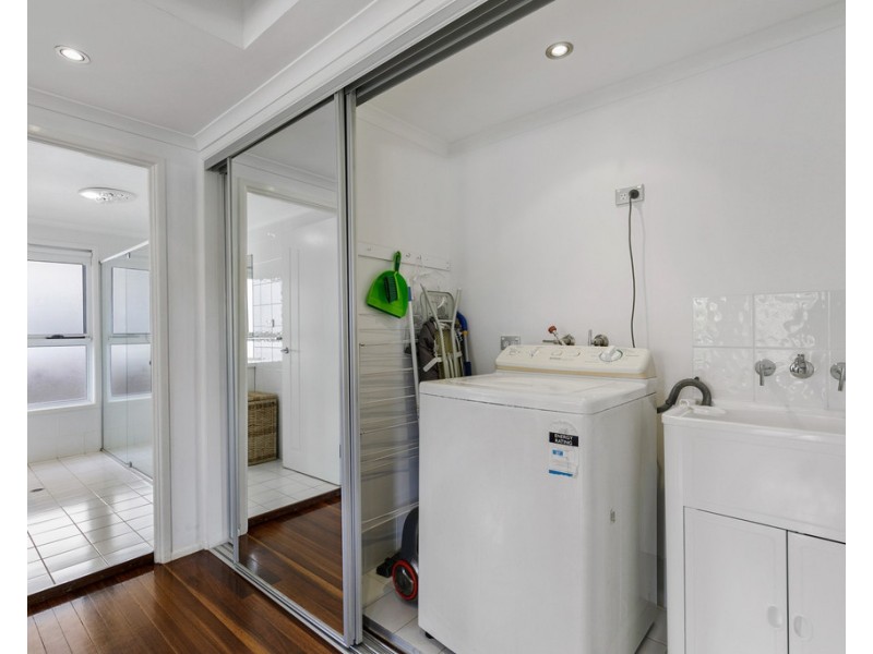 8 Ross Street, Burrum Heads QLD 4659