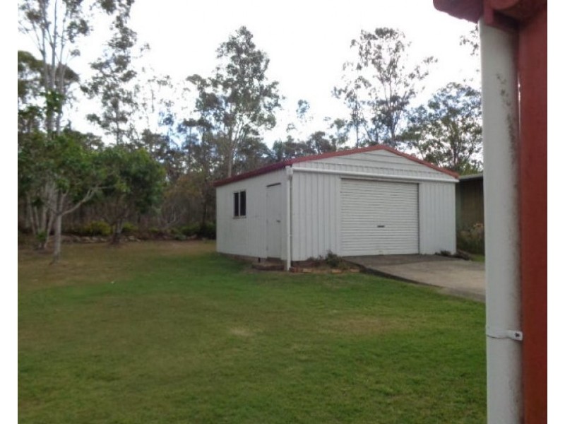 7 HOWARD HEIGHTS ROAD, Howard QLD 4659