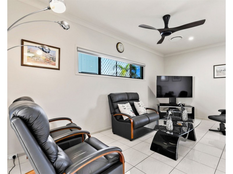 27 LUCAS DRIVE, Burrum Heads QLD 4659