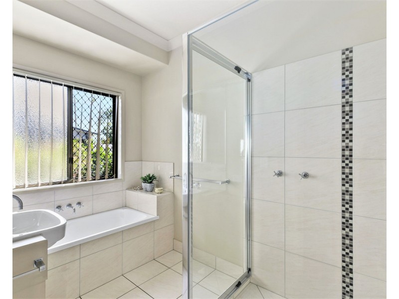 27 LUCAS DRIVE, Burrum Heads QLD 4659