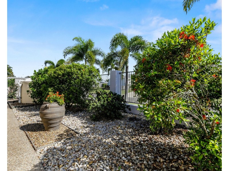 27 LUCAS DRIVE, Burrum Heads QLD 4659