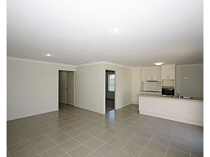 2 /12 FULMAR COURT, Burrum Heads QLD 4659