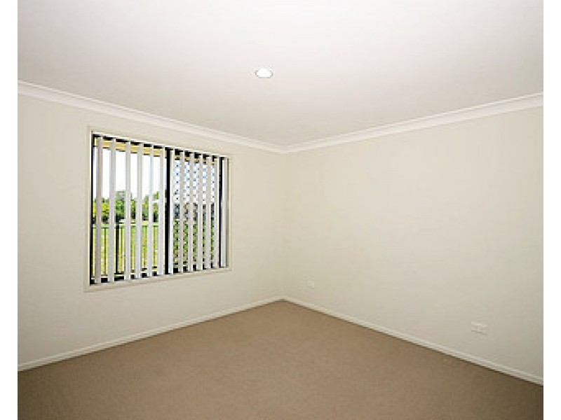 2 /12 FULMAR COURT, Burrum Heads QLD 4659