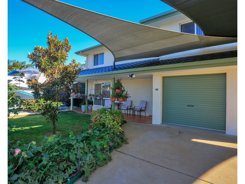88 RIVERVIEW DRIVE, Burrum Heads QLD 4659