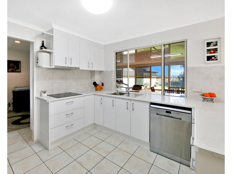 88 RIVERVIEW DRIVE, Burrum Heads QLD 4659