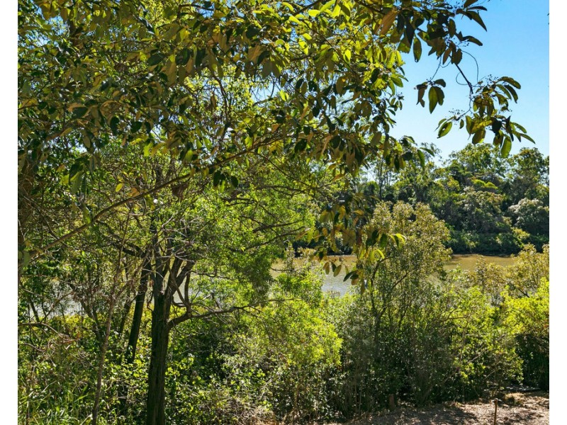 8 NEWCASTLE STREET, Burrum Town QLD 4659