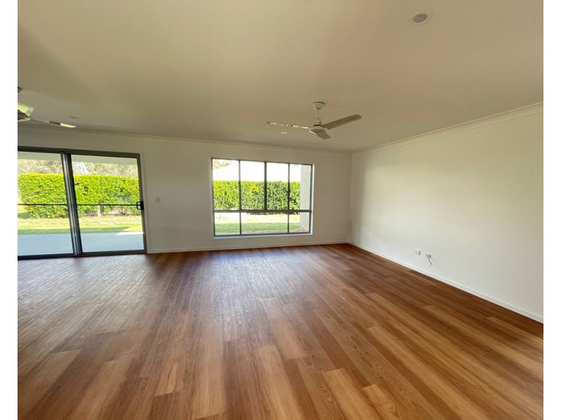 14 Sandcastles Circuit, Burrum Heads QLD 4659