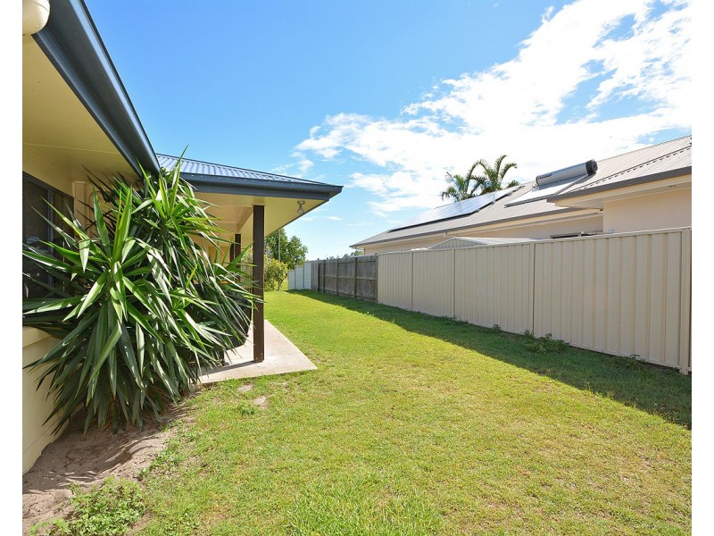 8 KRISTA COURT, Burrum Heads QLD 4659