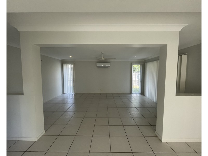 10 Brackish Court, Toogoom QLD 4655