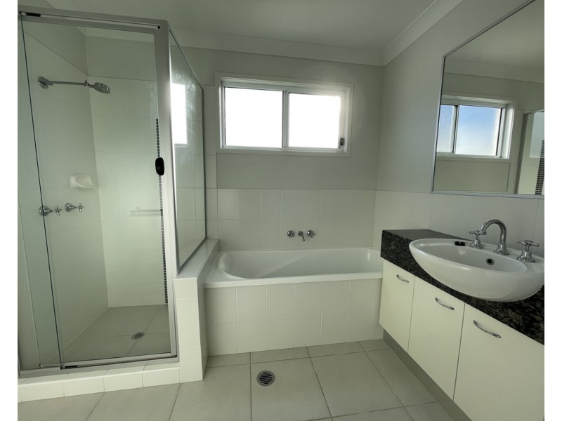 10 Brackish Court, Toogoom QLD 4655