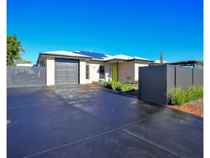 6 HONEY MYRTLE CLOSE, Burrum Heads QLD 4659