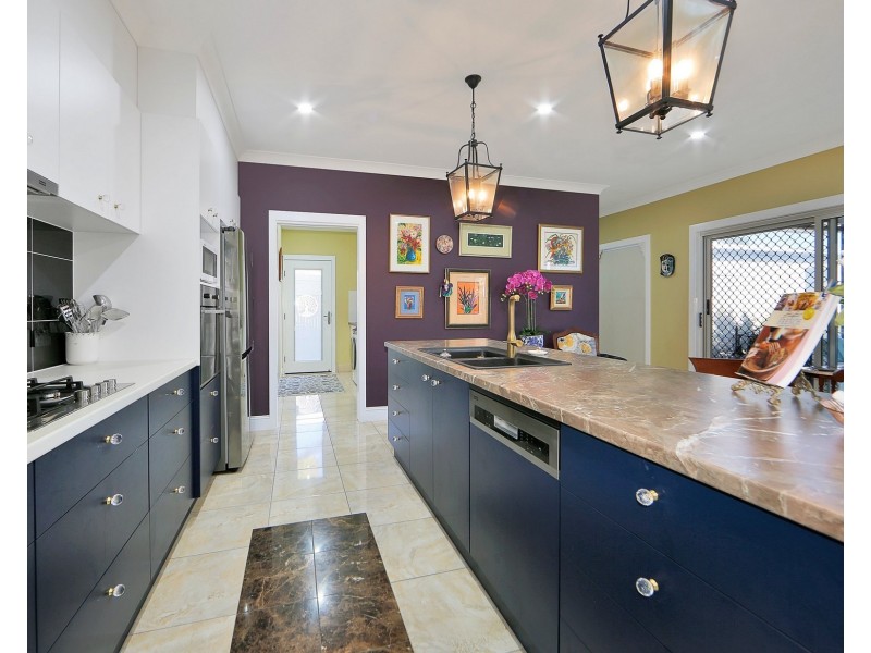 6 HONEY MYRTLE CLOSE, Burrum Heads QLD 4659