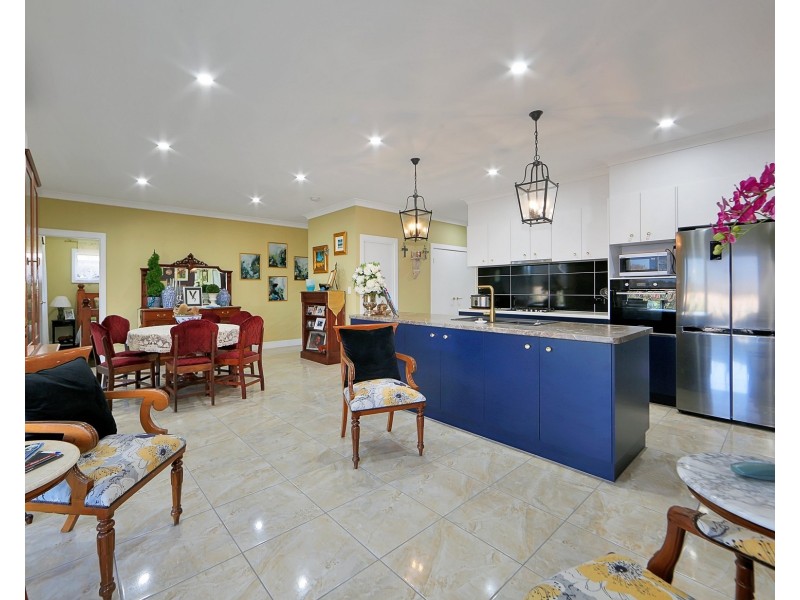 6 HONEY MYRTLE CLOSE, Burrum Heads QLD 4659