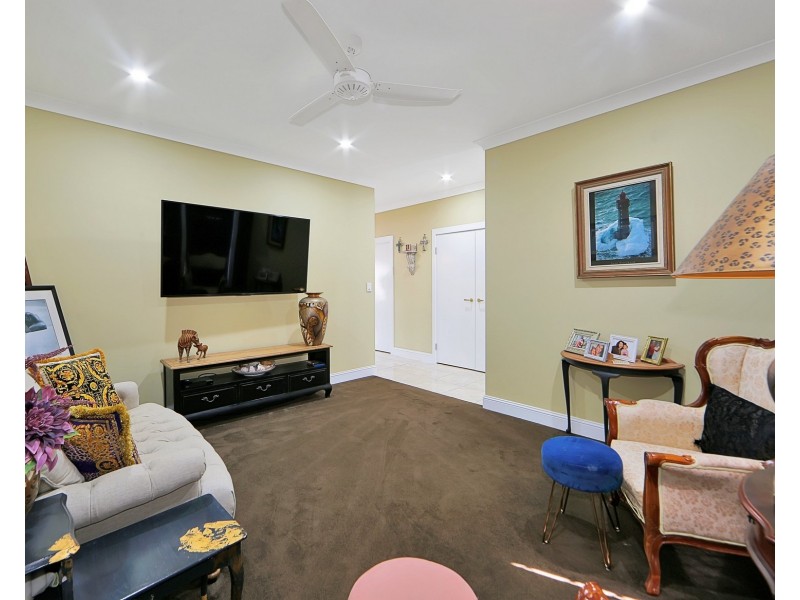 6 HONEY MYRTLE CLOSE, Burrum Heads QLD 4659