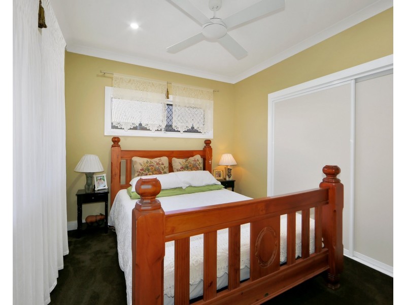 6 HONEY MYRTLE CLOSE, Burrum Heads QLD 4659