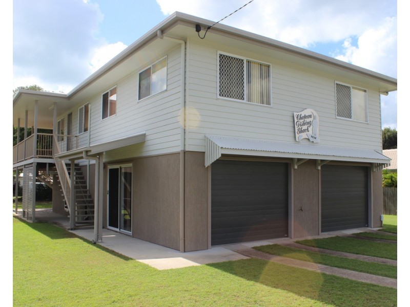 25 Desmond drive, Toogoom QLD 4655