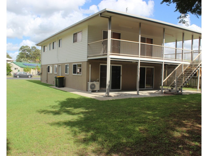 25 Desmond drive, Toogoom QLD 4655