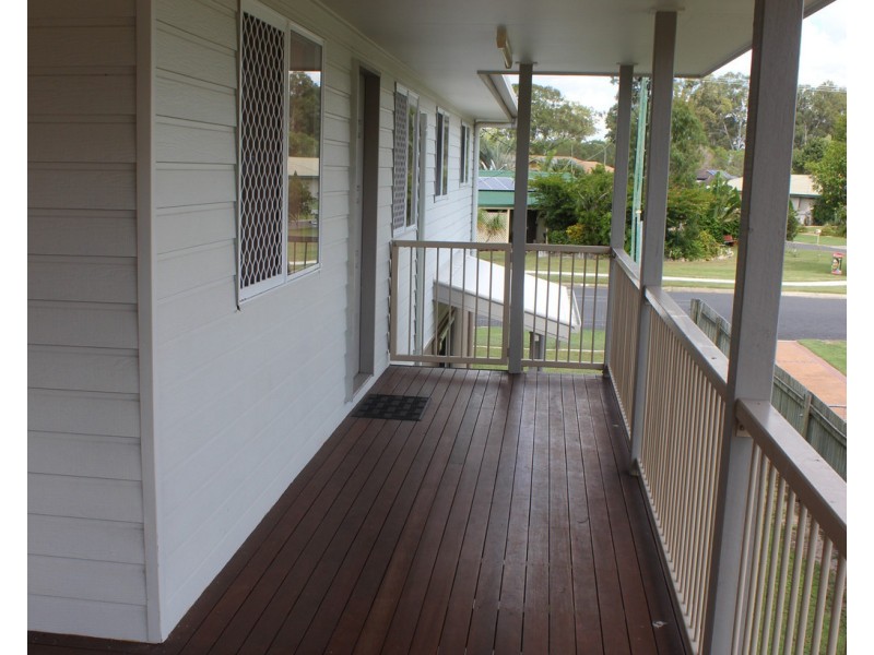 25 Desmond drive, Toogoom QLD 4655