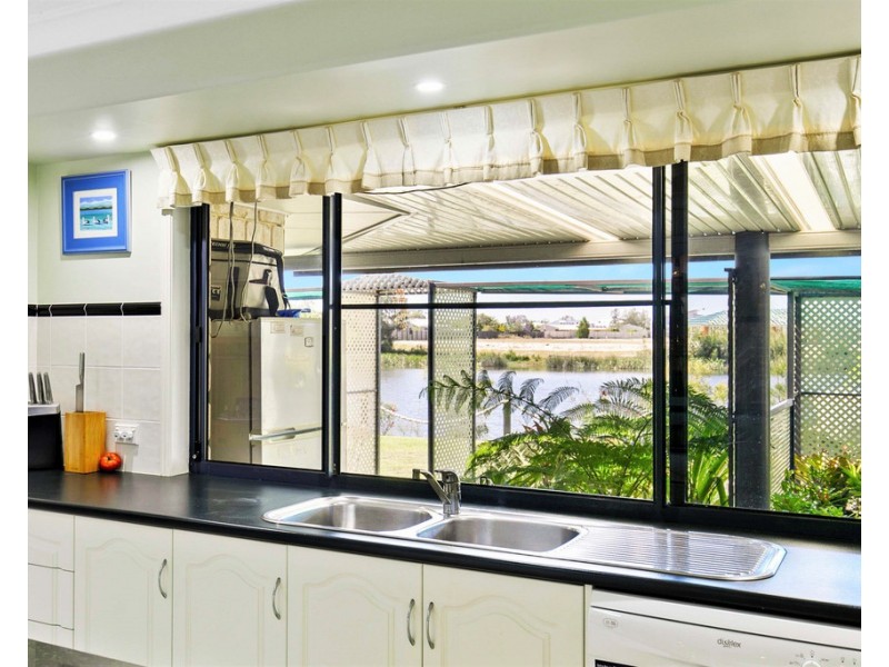 20 BENTWOOD STREET, Burrum Heads QLD 4659