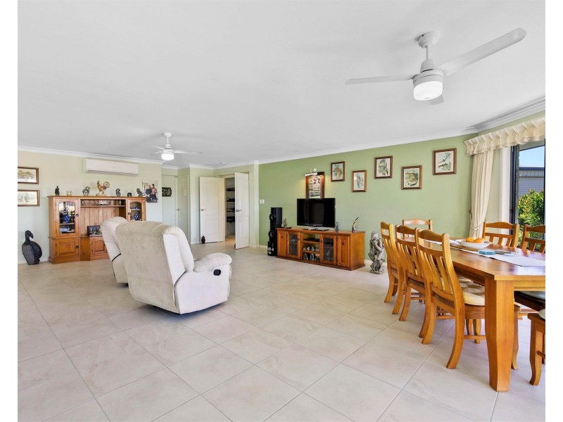 20 BENTWOOD STREET, Burrum Heads QLD 4659