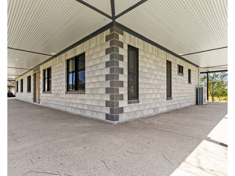 102 RIVER ROAD, Buxton QLD 4660