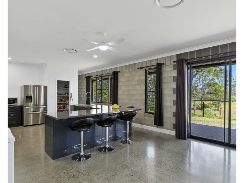 102 RIVER ROAD, Buxton QLD 4660