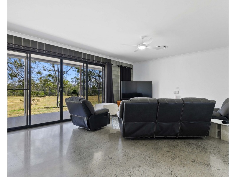 102 RIVER ROAD, Buxton QLD 4660