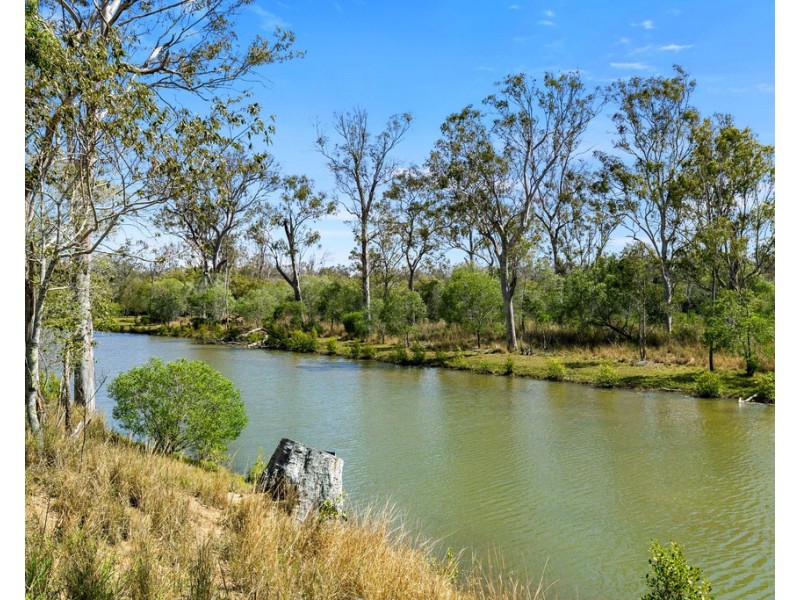 102 RIVER ROAD, Buxton QLD 4660