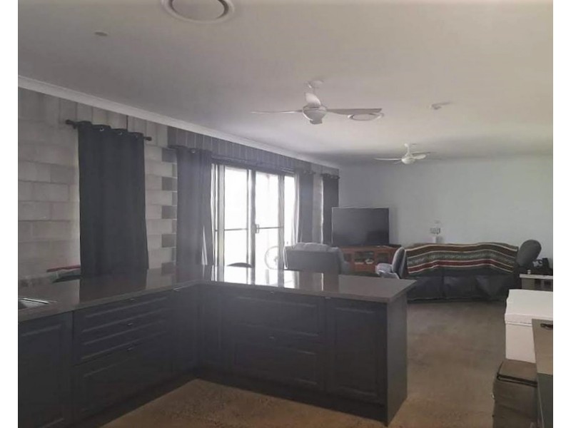 102 RIVER ROAD, Buxton QLD 4660