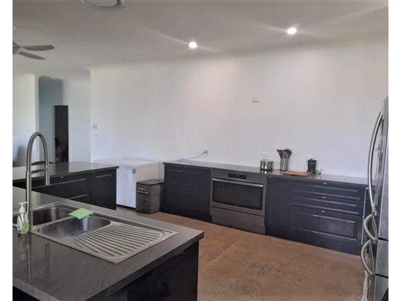 102 RIVER ROAD, Buxton QLD 4660