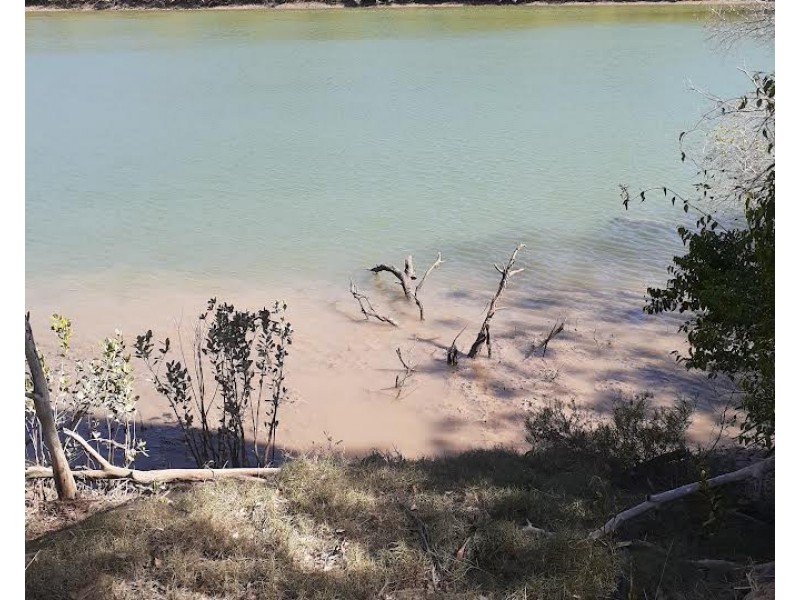 102 RIVER ROAD, Buxton QLD 4660