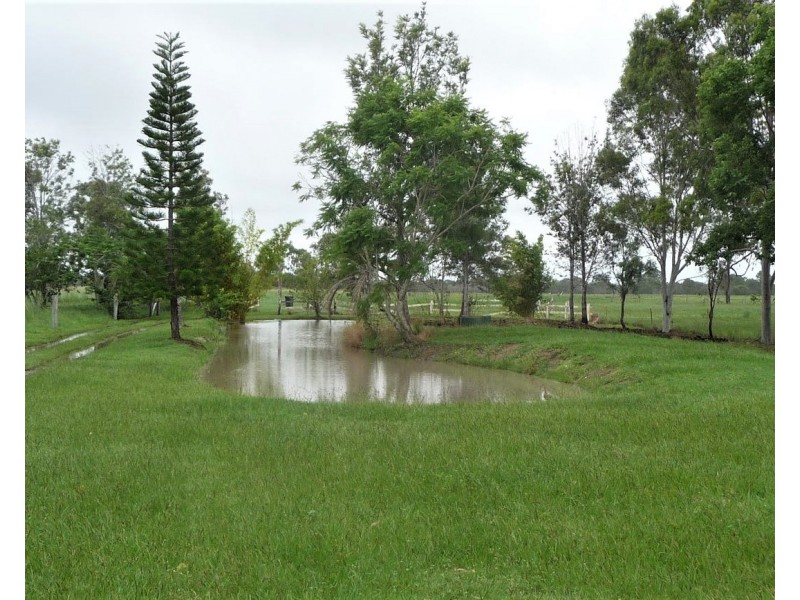 102 RIVER ROAD, Buxton QLD 4660