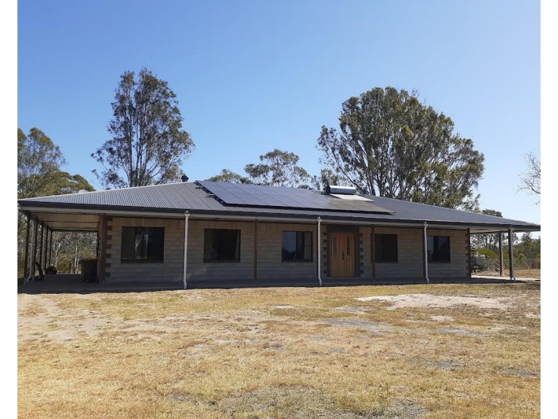 102 RIVER ROAD, Buxton QLD 4660