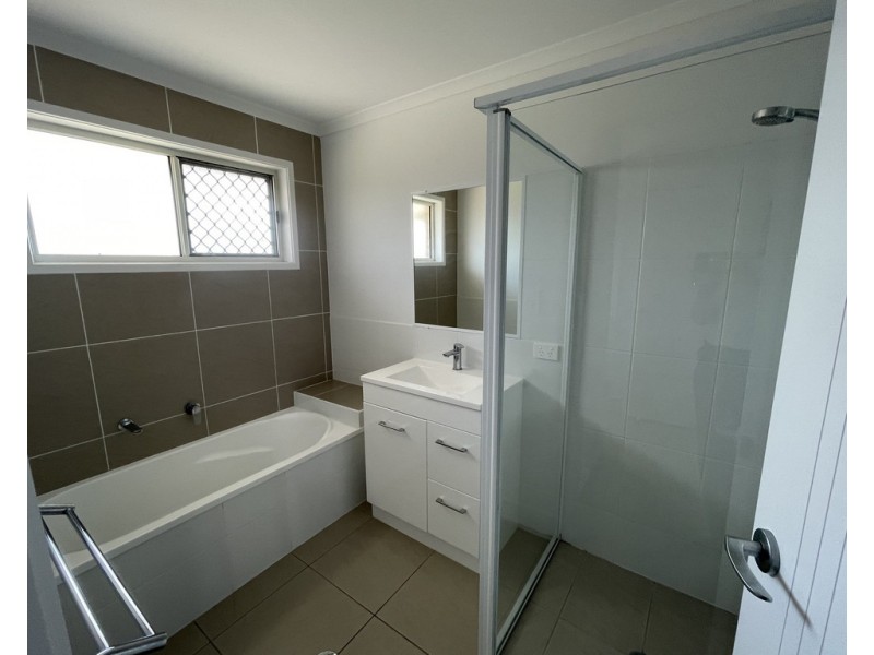 3 Periwinkle Crescent, Toogoom QLD 4655